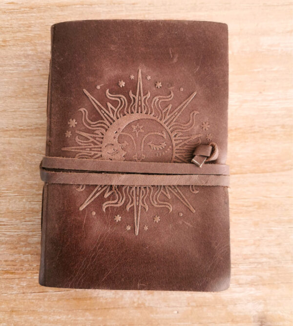 Journal thérapie en cuir (soleil-lune)