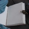 livre-en-cuir-noir Carnet en cuir